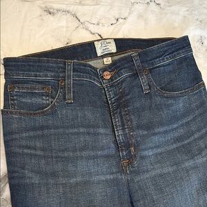 J. Crew woman’s  Denim Slim Straight Jeans curvy toothpick size 30